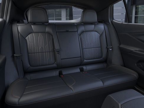 New 2025 Buick Envista Avenir image 25