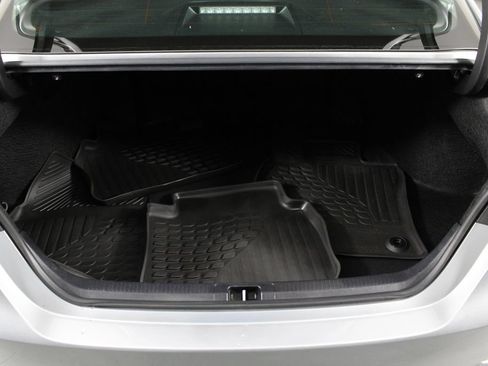 Used 2023 Toyota Camry SE FWD image 17