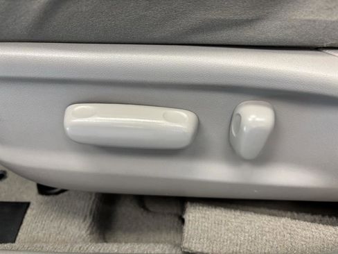 Used 2008 Toyota Camry LE image 19