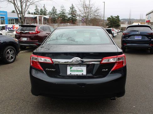 Used 2013 Toyota Camry XLE image 4
