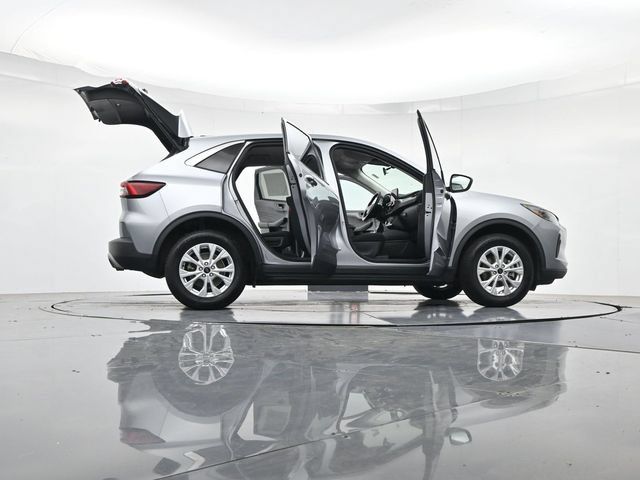 Certified 2024 Ford Escape Active AWD/4WD image 53