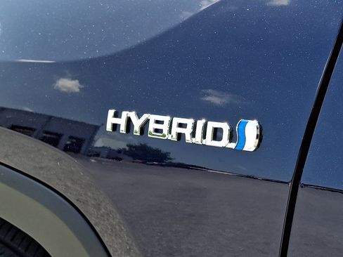 Certified 2021 Toyota RAV4 Limited AWD/4WD image 33