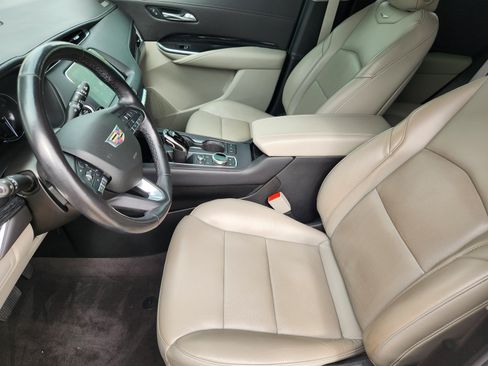 Used 2021 Cadillac XT4 Premium Luxury FWD image 10