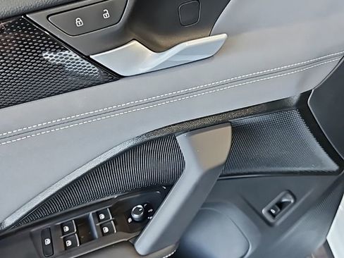 New 2026 Volkswagen Tiguan SE image 27