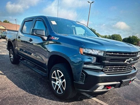 Used 2019 Chevrolet Silverado 1500 LT Trail Boss AWD/4WD image 2