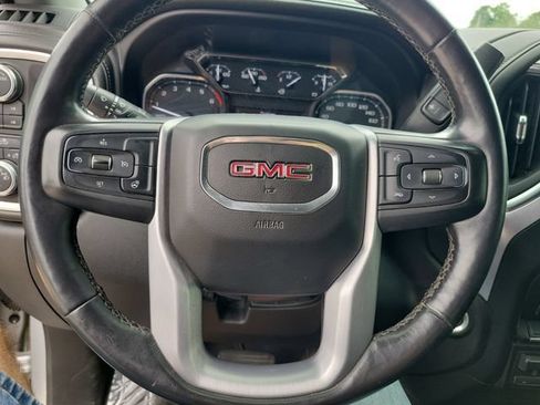 Used 2021 GMC Sierra 1500 SLE w/ X31 Off-Road Package AWD/4WD image 18