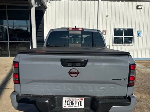 Used 2024 Nissan Frontier Pro-X RWD image 5