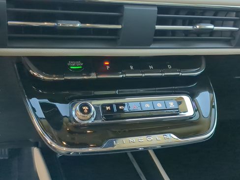 New 2026 Lincoln Corsair Reserve FWD image 19