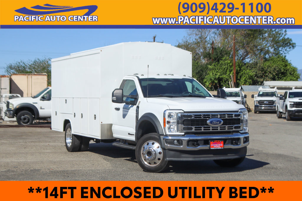 Used 2023 Ford F550 2WD Regular Cab Super Duty image 1