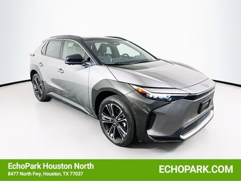 Used 2024 Toyota bZ4X FWD image 1