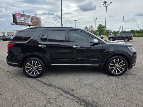 Used 2019 Ford Explorer Platinum AWD/4WD image 5