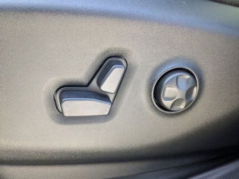 New 2026 Chrysler Pacifica Select image 21