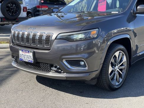 Certified 2019 Jeep Cherokee Overland image 11