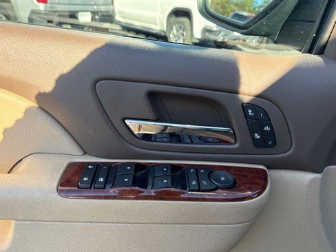 Used 2011 Chevrolet Tahoe LT w/ Luxury Package image 21