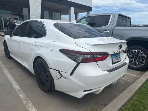 Used 2021 Toyota Camry SE w/ TRD Appearance Package (TMS) FWD image 4