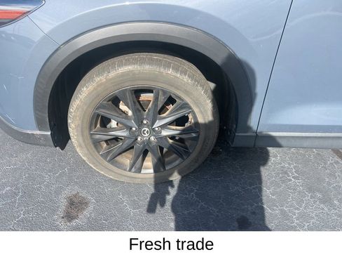 Used 2022 MAZDA CX-5 Carbon Edition image 2