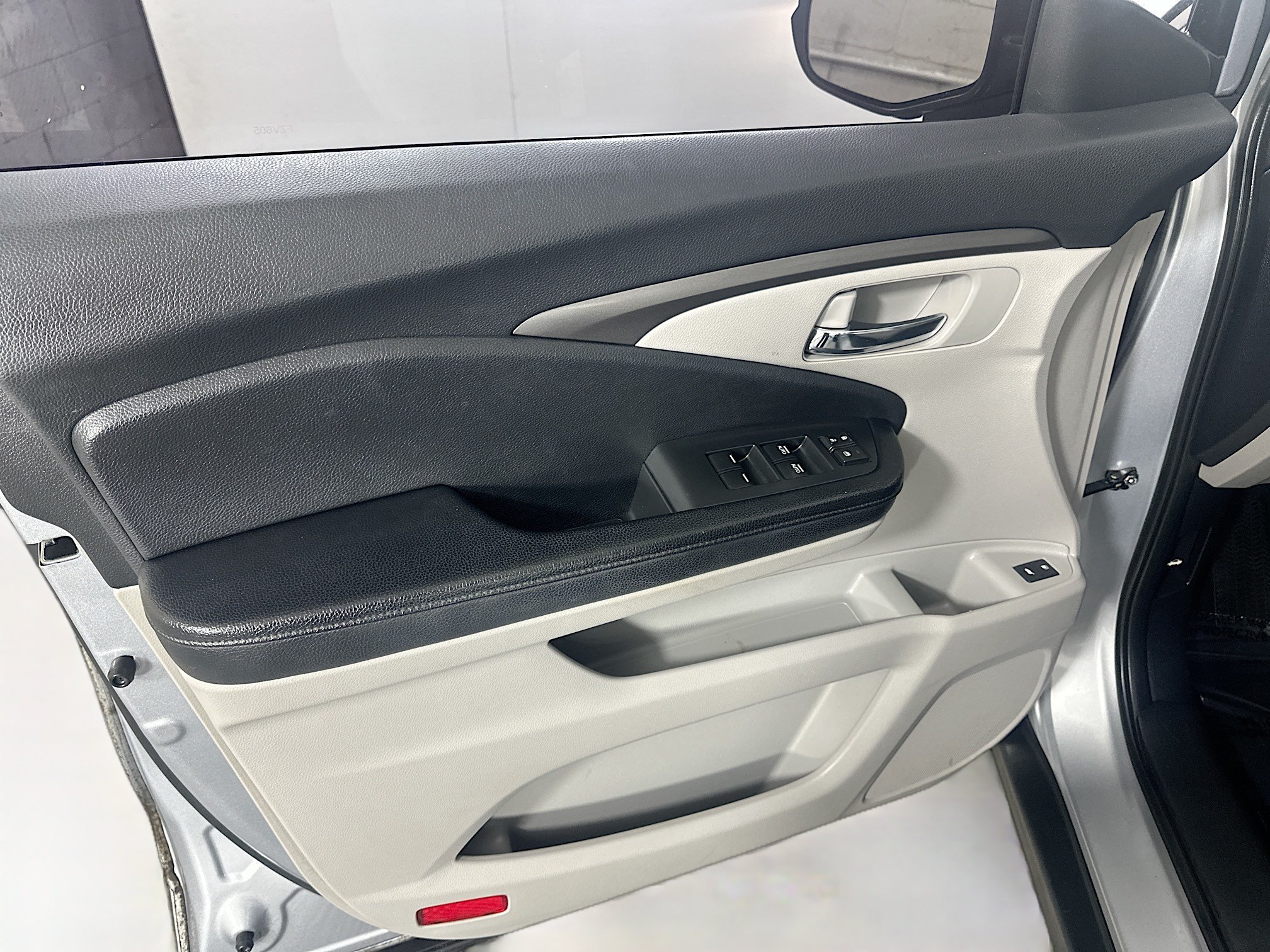Used 2018 Honda Pilot EX-L image 18