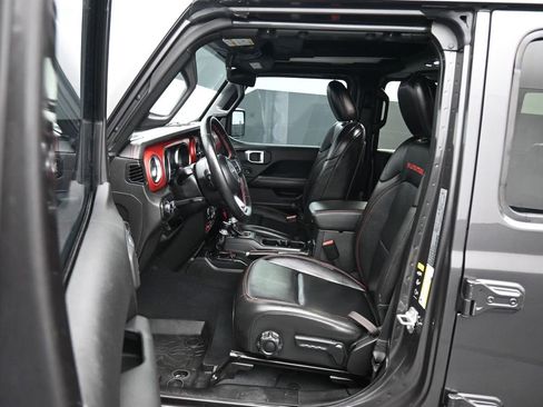 Used 2022 Jeep Wrangler Unlimited Rubicon w/ Cold Weather Group image 11