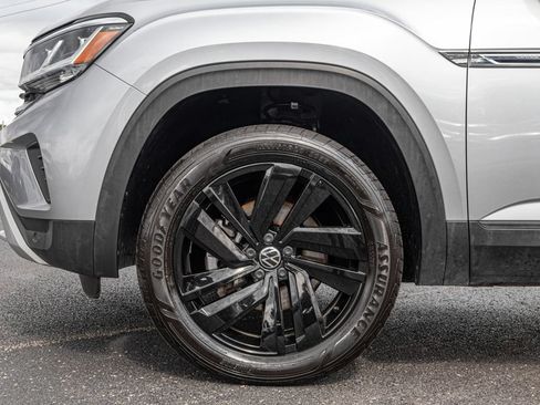 Used 2023 Volkswagen Atlas Cross Sport SE w/ Panoramic Sunroof Package AWD/4WD image 36