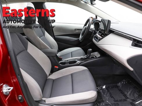 Used 2025 Toyota Corolla LE FWD image 24