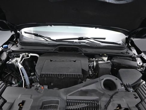 Used 2023 Honda Pilot LX image 11