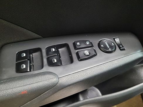 Used 2019 Hyundai Accent SE image 27