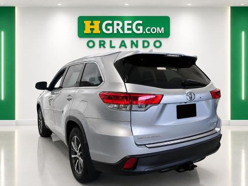 Used 2018 Toyota Highlander XLE w/ Protection Package #3 AWD/4WD image 2