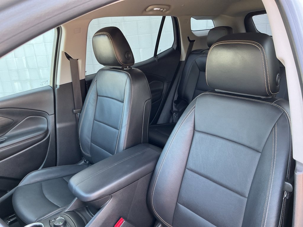 Used 2020 GMC Terrain SLT w/ Preferred Package FWD image 17