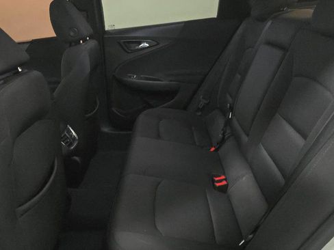 Used 2019 Chevrolet Malibu LT FWD image 6