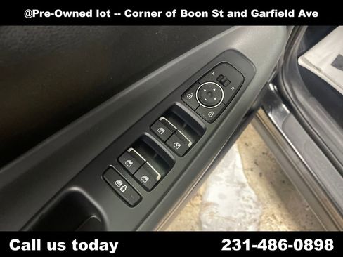 Used 2023 Hyundai Santa Fe SEL AWD/4WD image 16