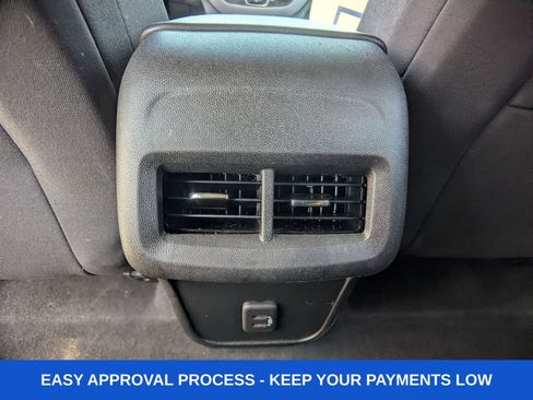 Used 2022 Chevrolet Equinox LS w/ LS Convenience Package FWD image 12