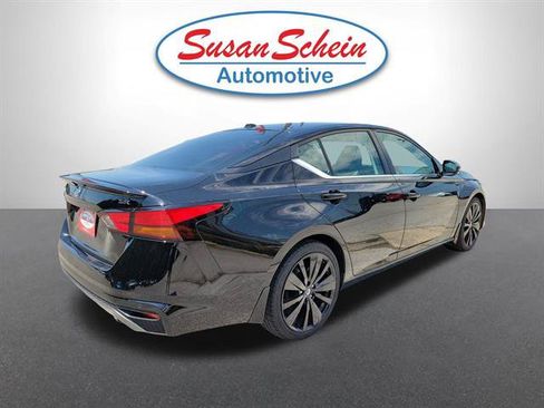 Used 2020 Nissan Altima 2.5 SR w/ Premium Package FWD image 23