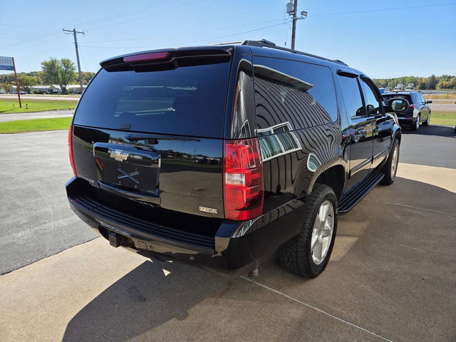 Used 2010 Chevrolet Suburban LT AWD/4WD image 4