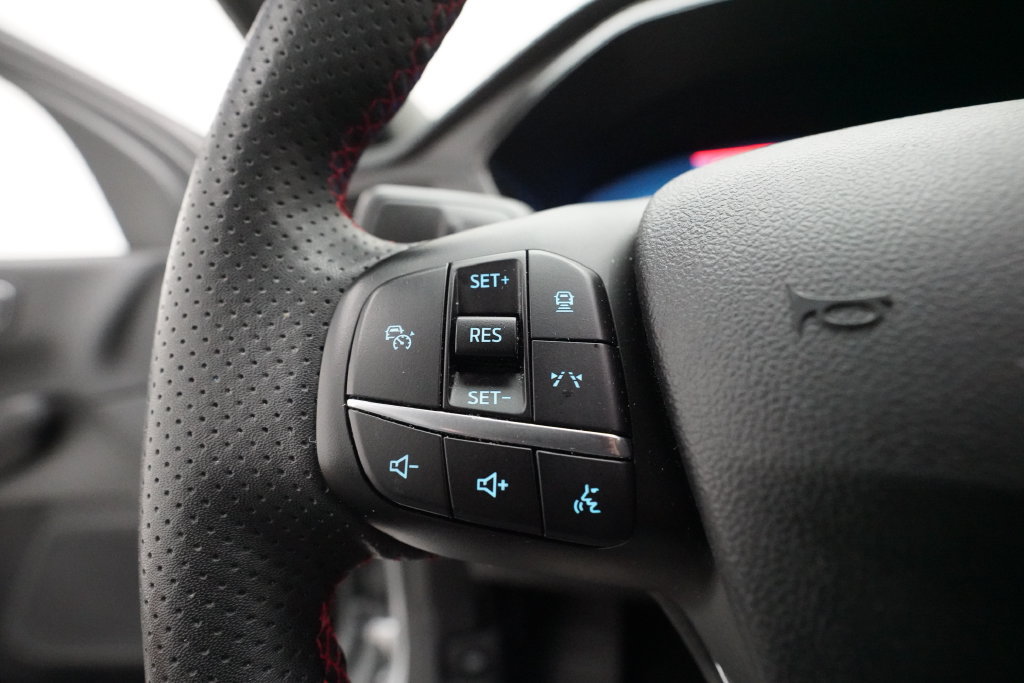 Used 2024 Ford Escape ST-Line Select w/ Tech Pack #2 AWD/4WD image 18