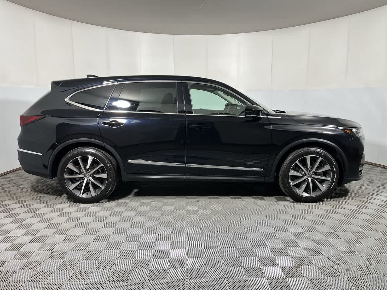 Used 2026 Acura MDX w/ Technology Package AWD/4WD image 9