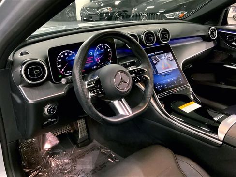 Used 2025 Mercedes-Benz C 300 Sedan image 16