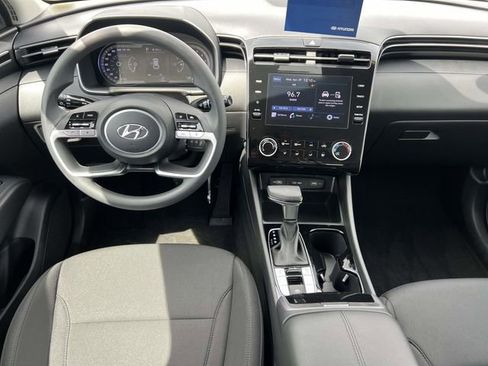 Certified 2023 Hyundai Tucson SE AWD/4WD image 14