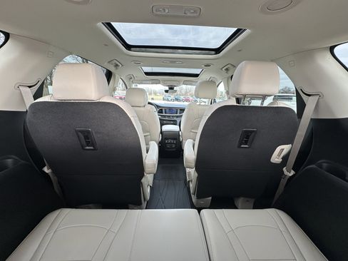 Used 2024 Buick Enclave Premium w/ Experience Buick Package image 36