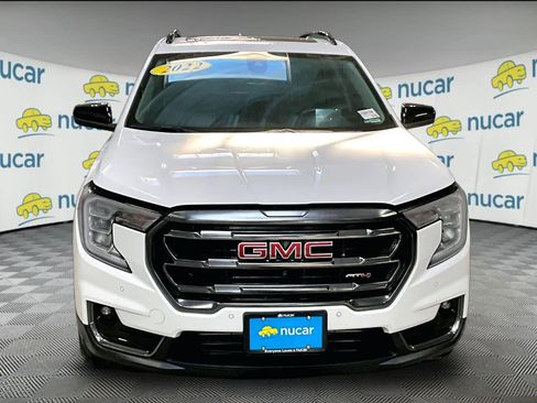 Used 2022 GMC Terrain AT4 w/ Infotainment Package II image 2