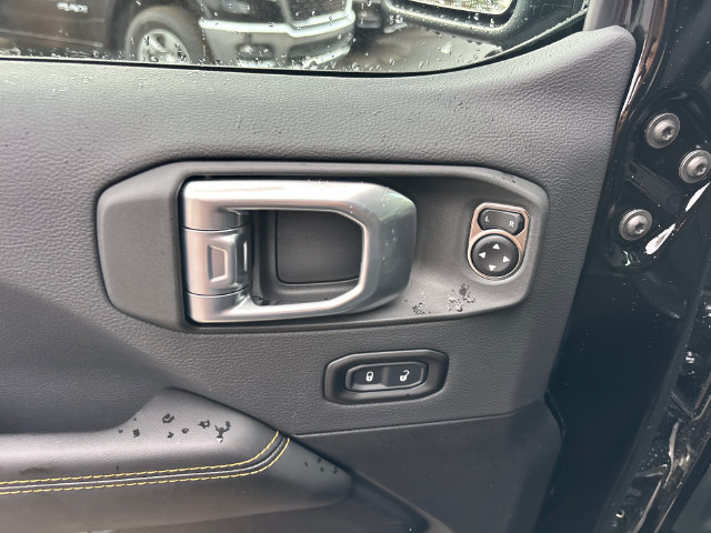 New 2027 Jeep Wrangler Unlimited Sahara AWD/4WD image 16