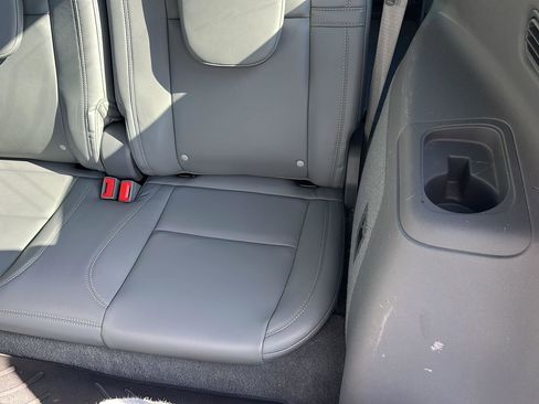 Used 2020 Lincoln Aviator Reserve w/ Elements Package Plus image 26