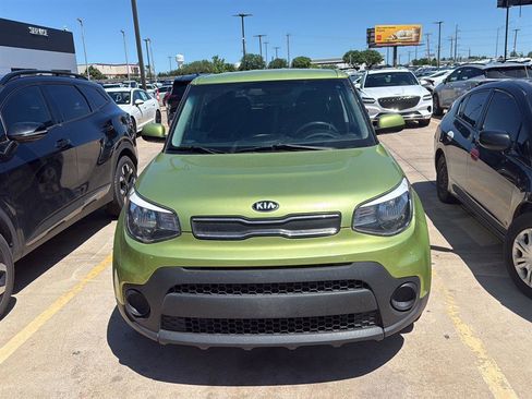 Used 2018 Kia Soul FWD image 6