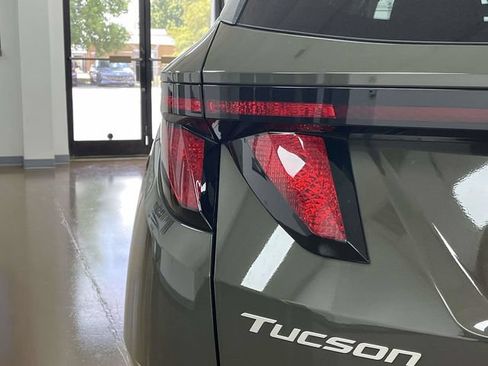 Used 2025 Hyundai Tucson SEL FWD image 12