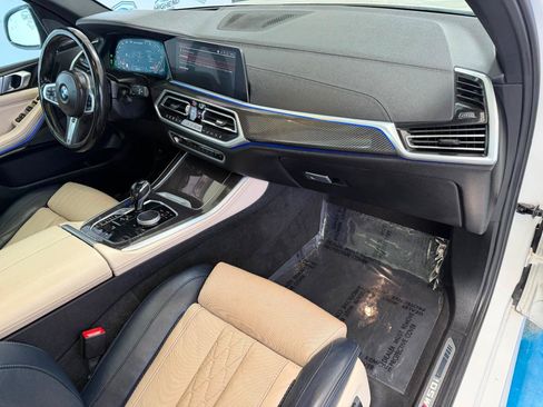 Used 2022 BMW X5 M50i w/ Premium Package AWD/4WD image 30