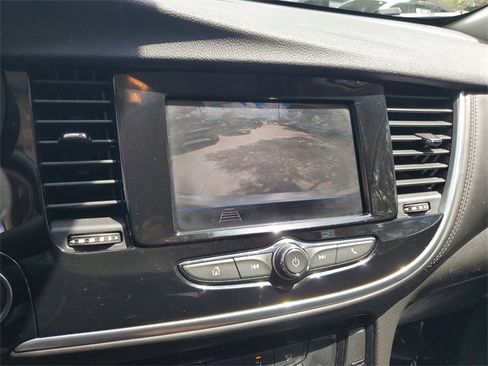 Used 2022 Buick Encore Preferred w/ Safety Package image 25