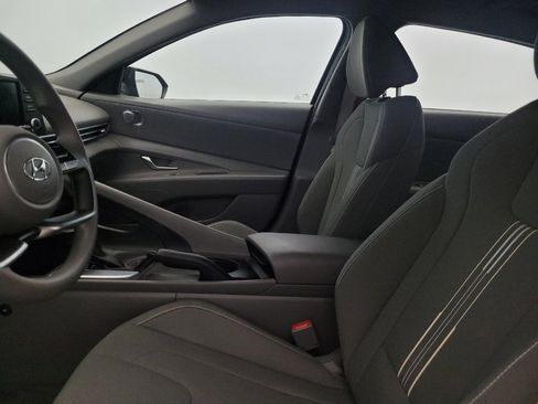 Used 2023 Hyundai Elantra SEL w/ Cargo Package image 17