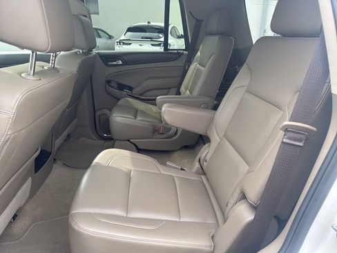 Used 2018 GMC Yukon SLT w/ Open Road Package AWD/4WD image 31
