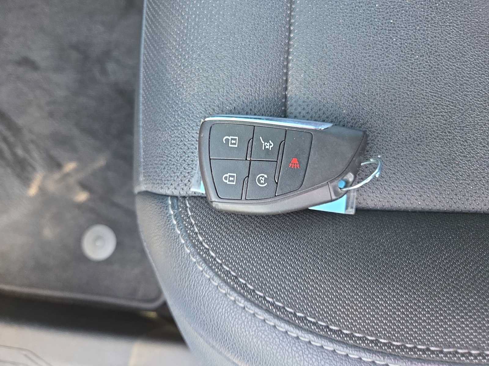 Used 2024 Chevrolet Equinox EV LT FWD image 28