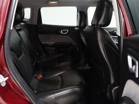 Used 2022 Jeep Compass Latitude image 37