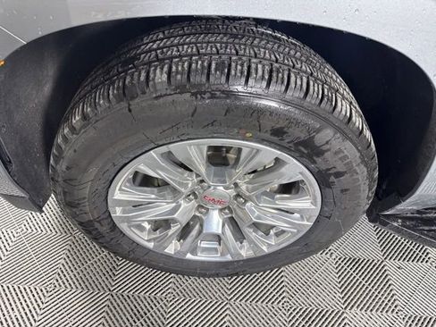 Used 2024 GMC Yukon Denali image 10
